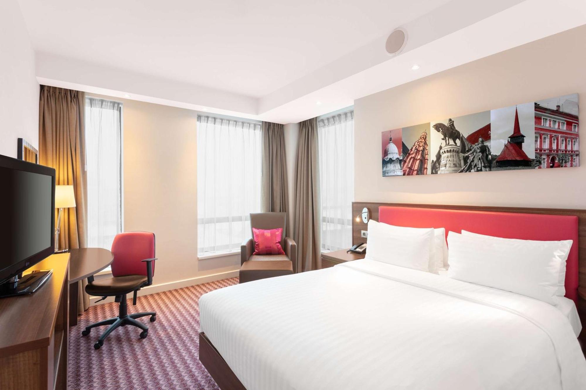 Hampton By Hilton Hotel 3*