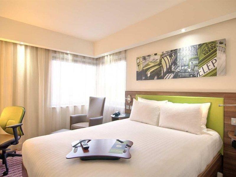 Hotel Hampton By Hilton 3*