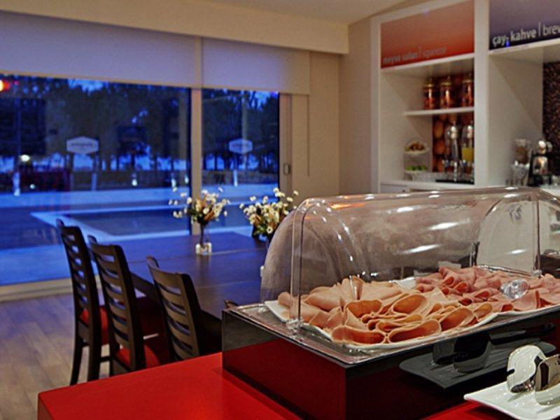 Hampton By Hilton