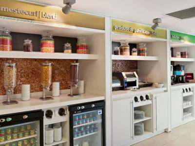 Hotel Hampton By Hilton 3*